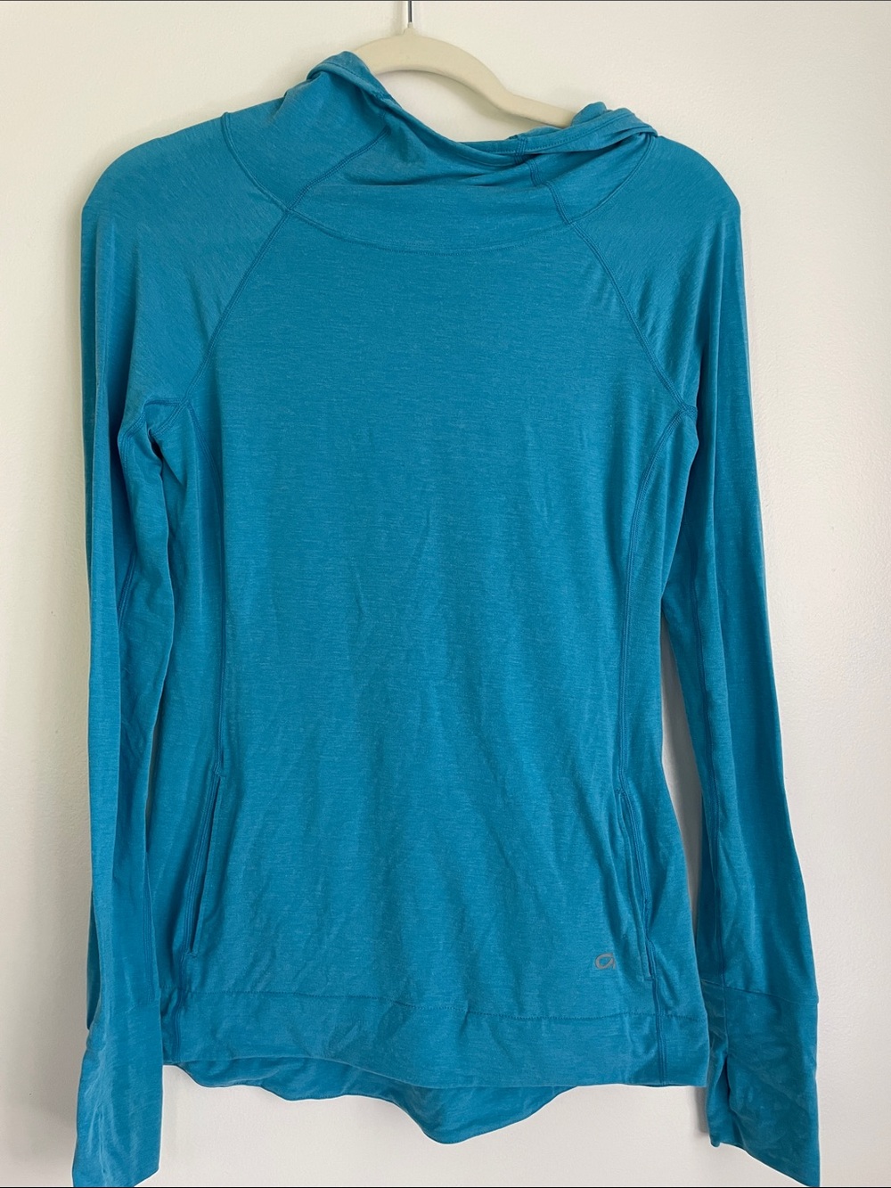Set of 2- Gap Body Women's Lightweight Shirts - Teal & Purple